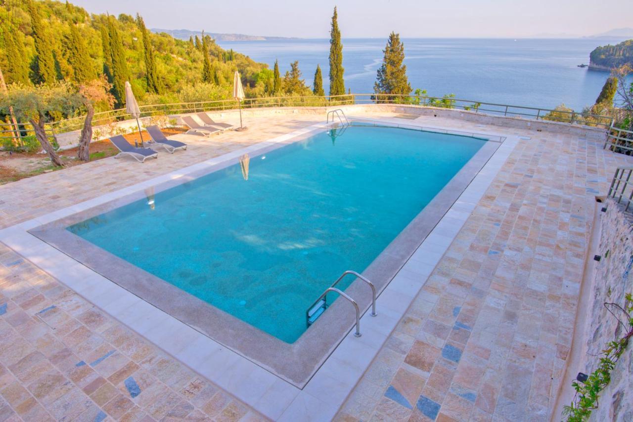 Paleopetres K-two - Premium Double Double - - Kalami (Corfu)